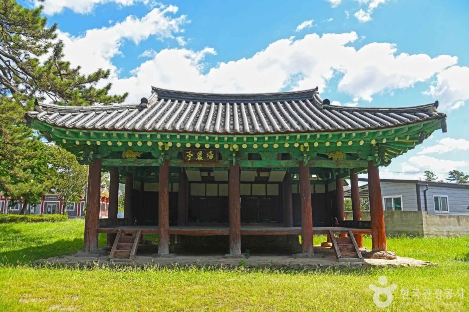 장암정 여행 추천 - 메고지고 장암정 여행 추천 - 메고지고