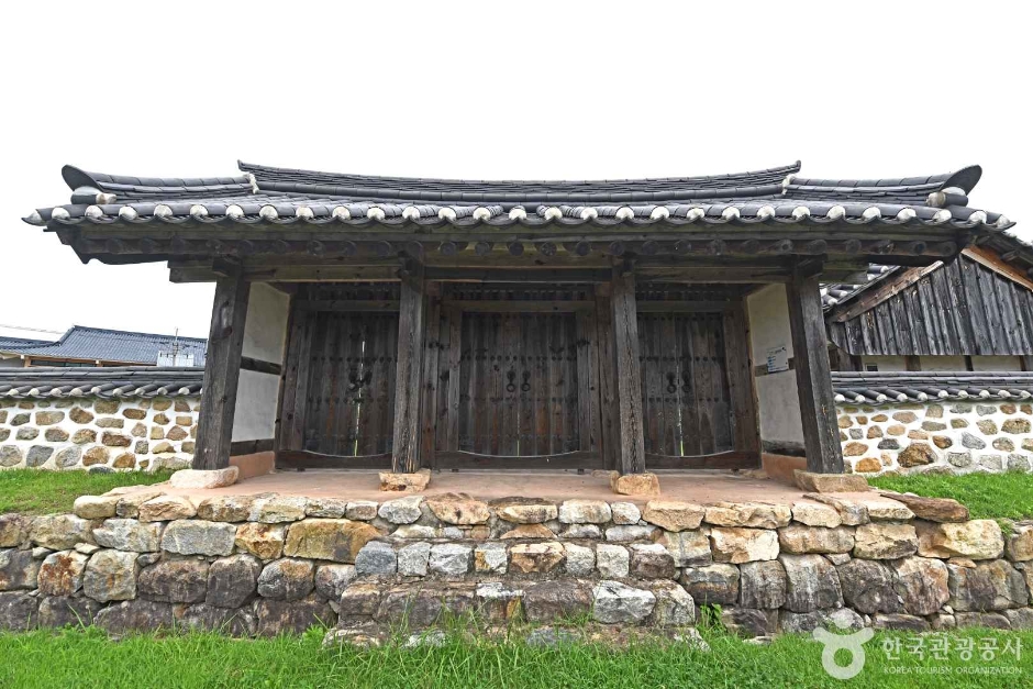 신재서원 여행 추천 - 메고지고 신재서원 여행 추천 - 메고지고