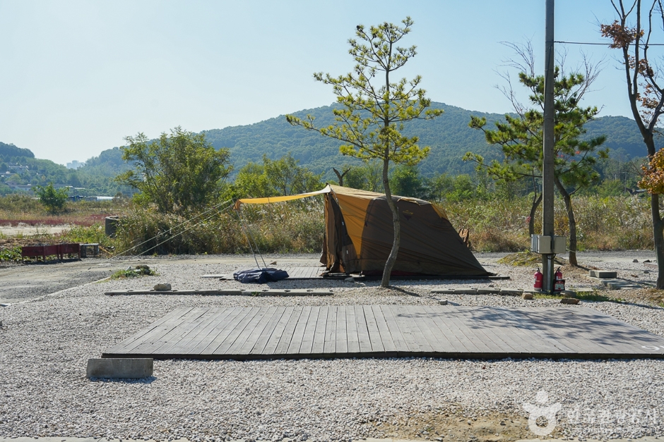 만정캠핑장 여행 추천 - 메고지고 만정캠핑장 여행 추천 - 메고지고
