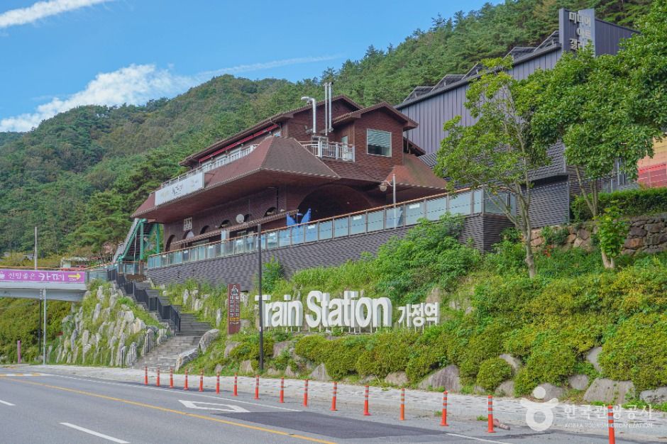 섬진강레일바이크 여행 추천 - 메고지고