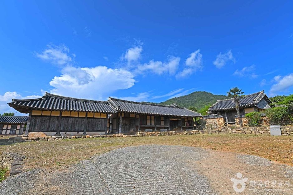 해남 공재고택 여행 추천 - 메고지고 해남 공재고택 여행 추천 - 메고지고