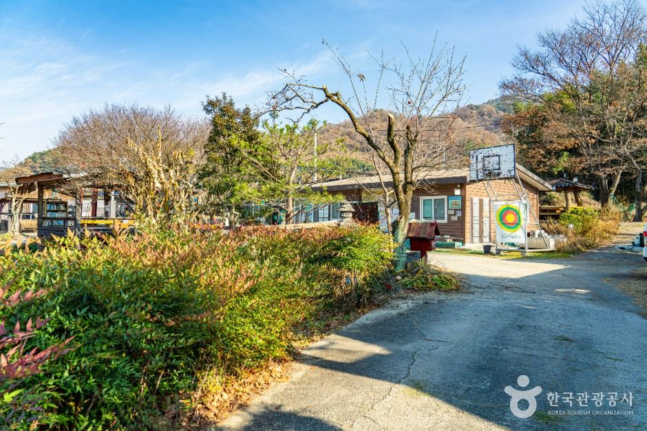 농부네 텃밭도서관 여행 추천 - 메고지고 농부네 텃밭도서관 여행 추천 - 메고지고