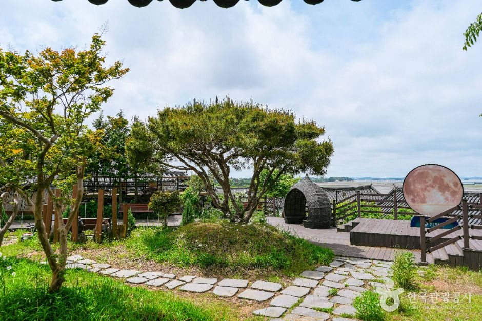 억새밸리존 여행 추천 - 메고지고