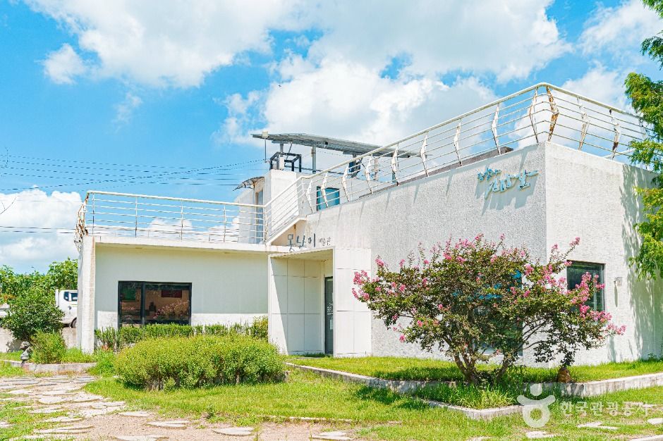 못난이미술관 여행 추천 - 메고지고 못난이미술관 여행 추천 - 메고지고