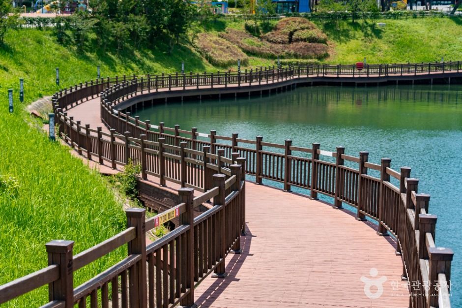 성산공원 여행 추천 - 메고지고