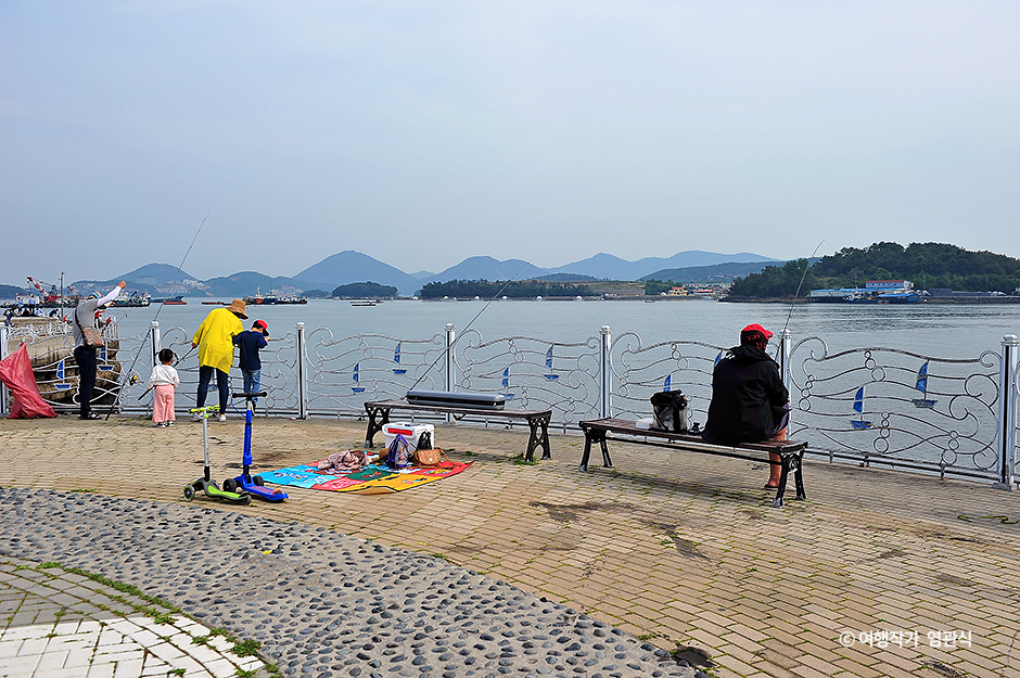 국동항수변공원 여행 추천 - 메고지고
