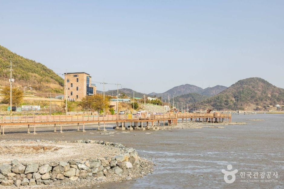 와온항 여행 추천 - 메고지고