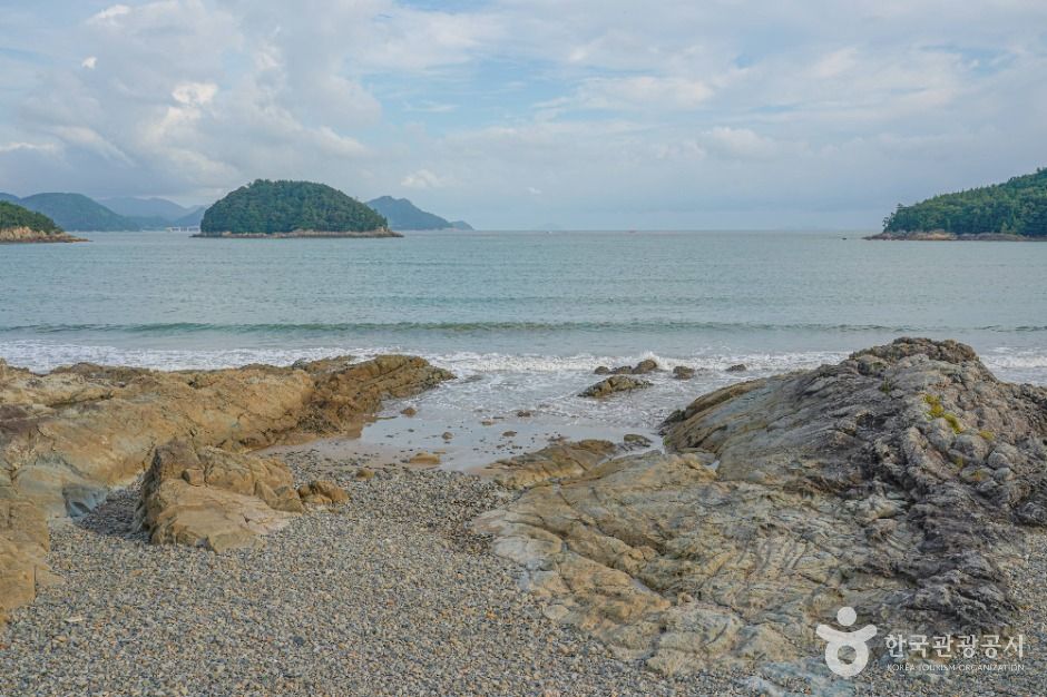남성리해수욕장 여행 추천 - 메고지고 남성리해수욕장 여행 추천 - 메고지고