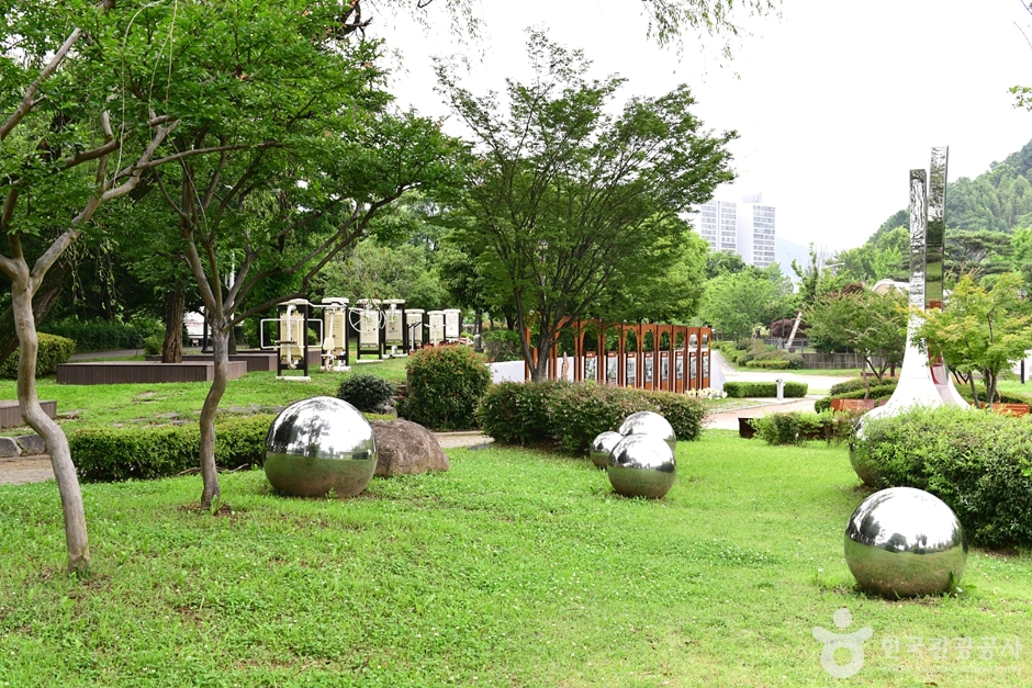 장대공원 여행 추천 - 메고지고 장대공원 여행 추천 - 메고지고