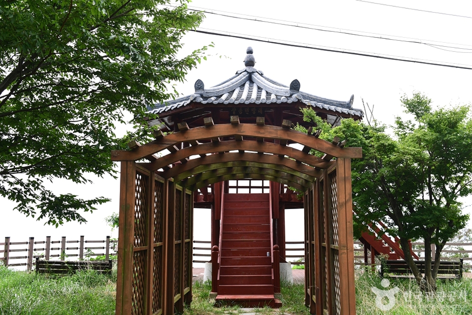 끝등전망대 여행 추천 - 메고지고 끝등전망대 여행 추천 - 메고지고
