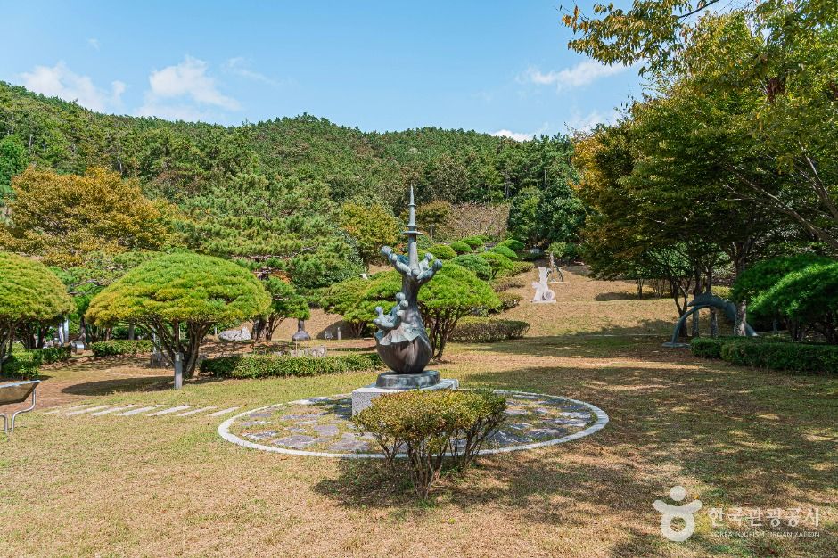 땅끝조각공원 여행 추천 - 메고지고 땅끝조각공원 여행 추천 - 메고지고