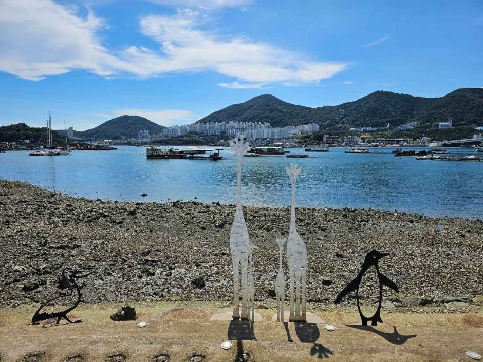 여수 장도근린공원 / 장도전시관 여행 추천 - 메고지고
