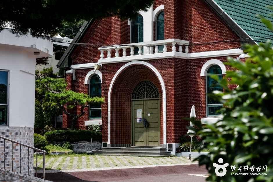 동산동성당 여행 추천 - 메고지고