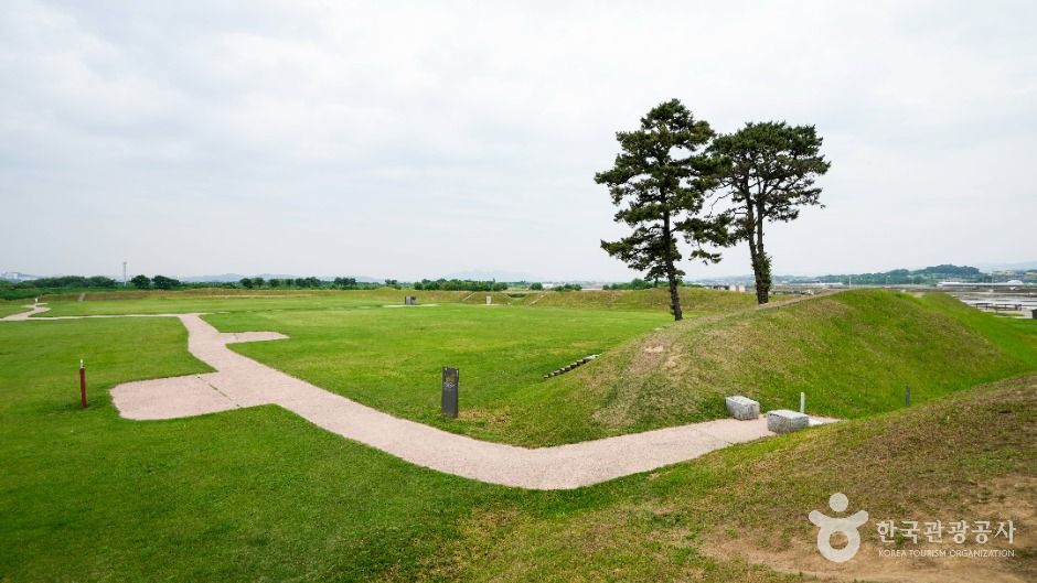 청주 정북동 토성 여행 추천 - 메고지고