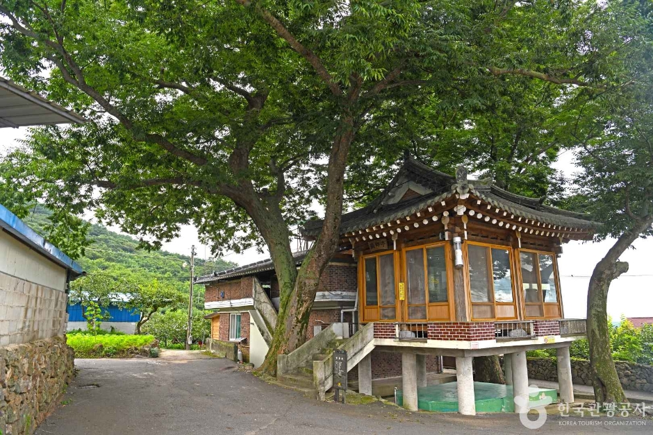 난동마을 여행 추천 - 메고지고 난동마을 여행 추천 - 메고지고