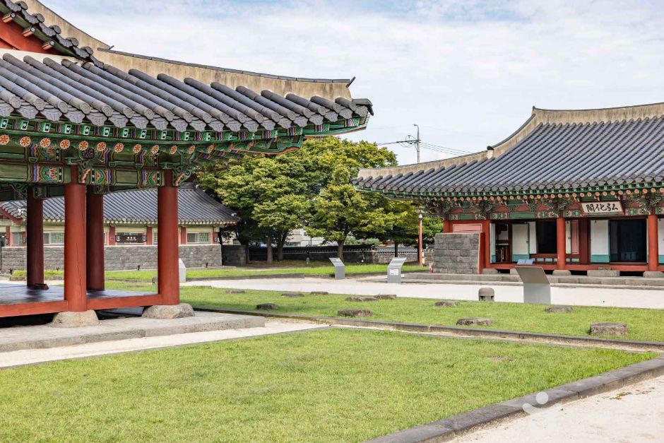 제주목 관아 여행 추천 - 메고지고 제주목 관아 여행 추천 - 메고지고
