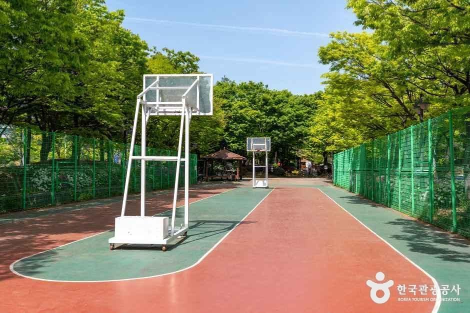 고렴공원 여행 추천 - 메고지고 고렴공원 여행 추천 - 메고지고