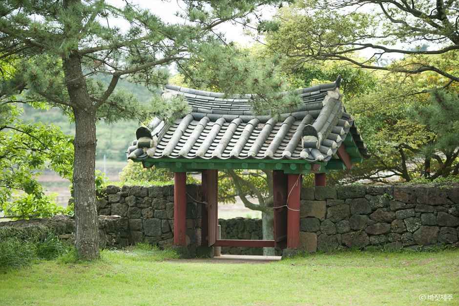대정향교 여행 추천 - 메고지고 대정향교 여행 추천 - 메고지고