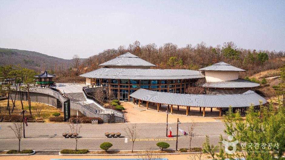 군위 삼국유사 테마파크 여행 추천 - 메고지고 군위 삼국유사 테마파크 여행 추천 - 메고지고