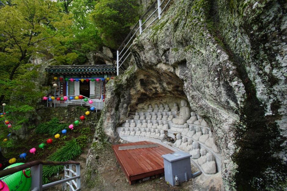 골굴사(경주) 여행 추천 - 메고지고 골굴사(경주) 여행 추천 - 메고지고