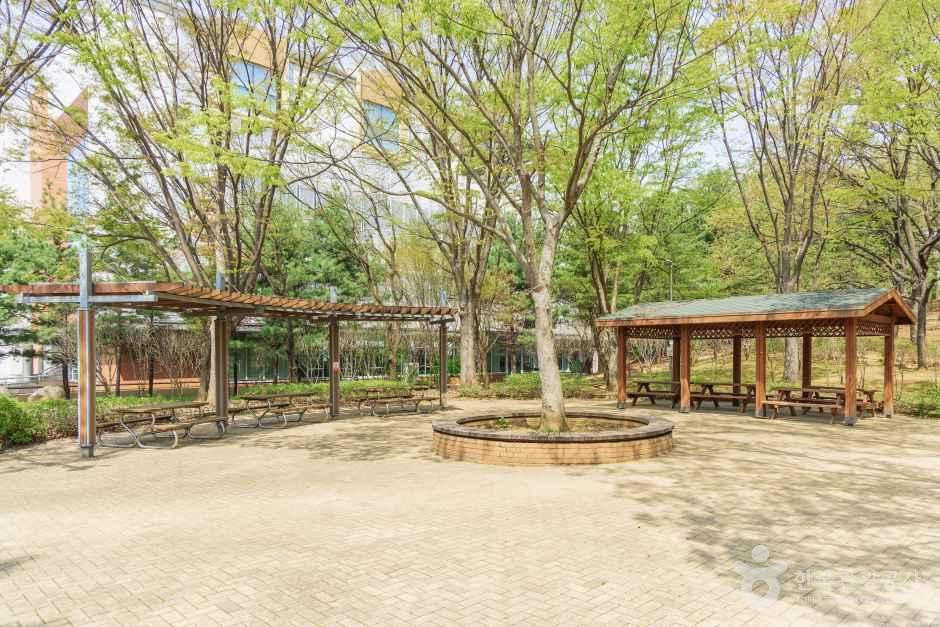 성저공원 여행 추천 - 메고지고 성저공원 여행 추천 - 메고지고