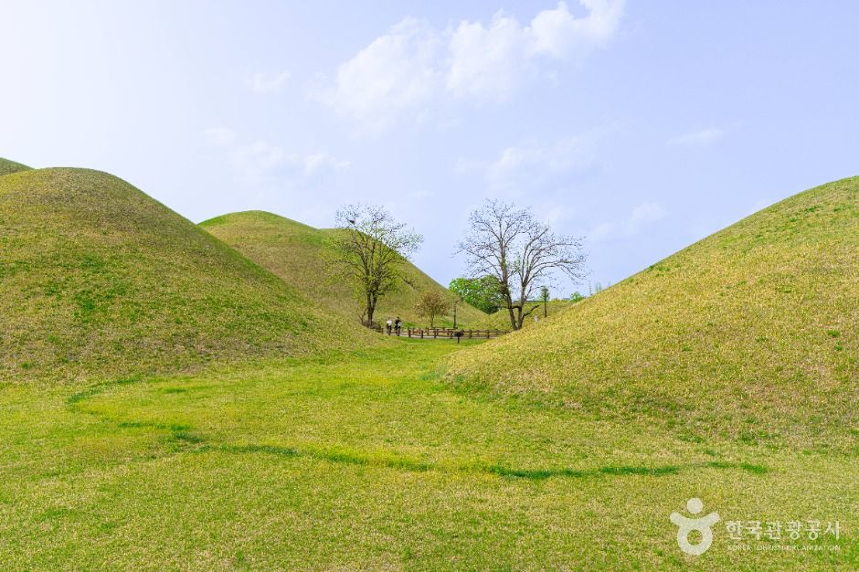 경주 대릉원 일원 여행 추천 - 메고지고 경주 대릉원 일원 여행 추천 - 메고지고