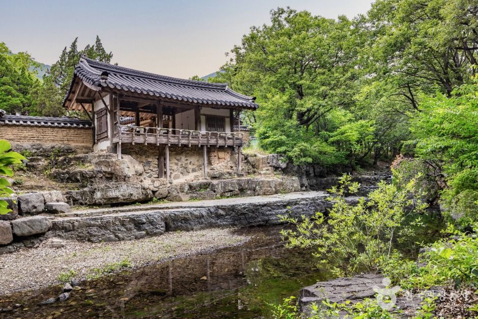 옥산서원(경주) 여행 추천 - 메고지고 옥산서원(경주) 여행 추천 - 메고지고