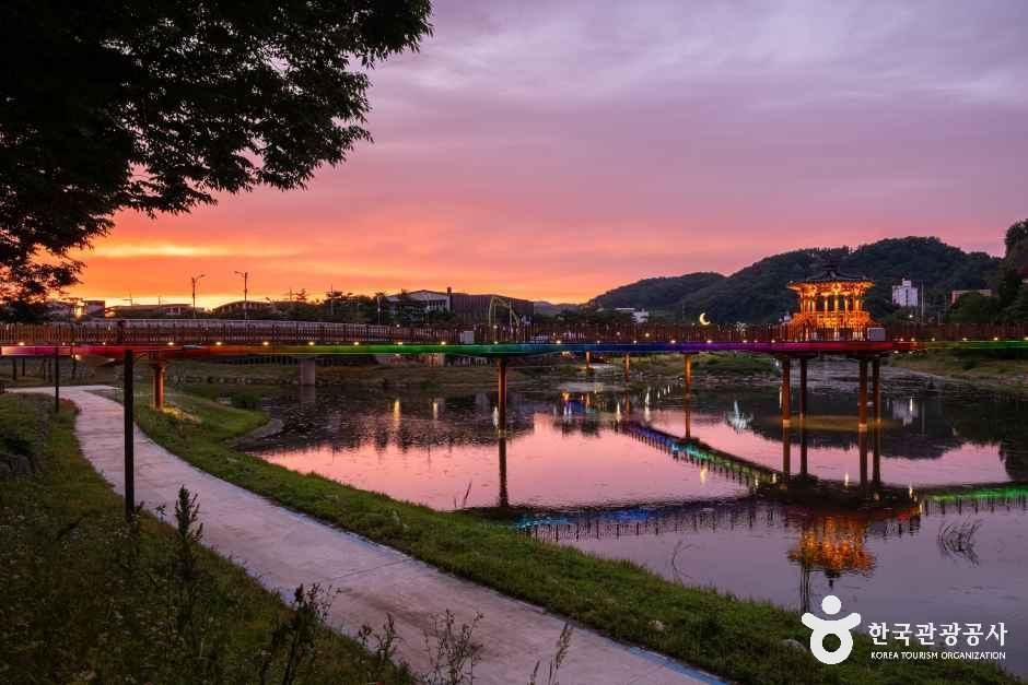 괴산 오작교 여행 추천 - 메고지고