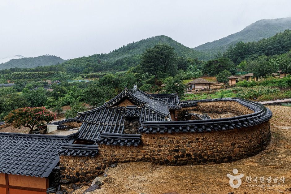 고성 왕곡마을 여행 추천 - 메고지고 고성 왕곡마을 여행 추천 - 메고지고
