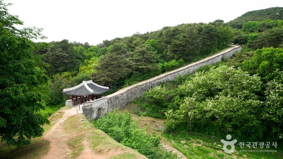 청주 상당산성 여행 추천 - 메고지고
