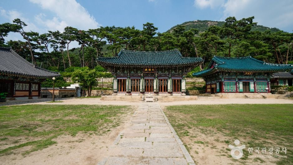 진관사(서울) 여행 추천 - 메고지고