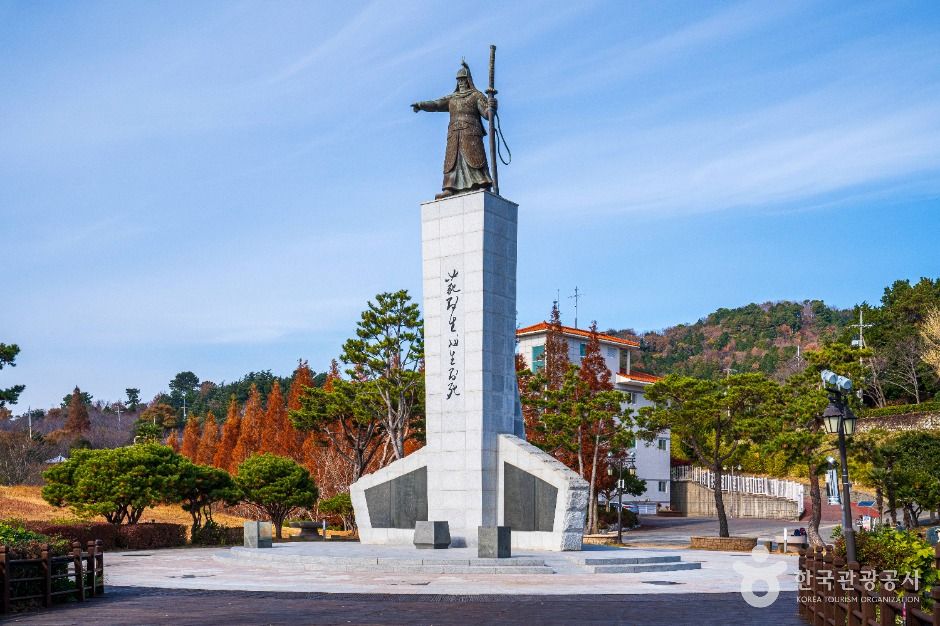 통영 이순신공원 여행 추천 - 메고지고 통영 이순신공원 여행 추천 - 메고지고