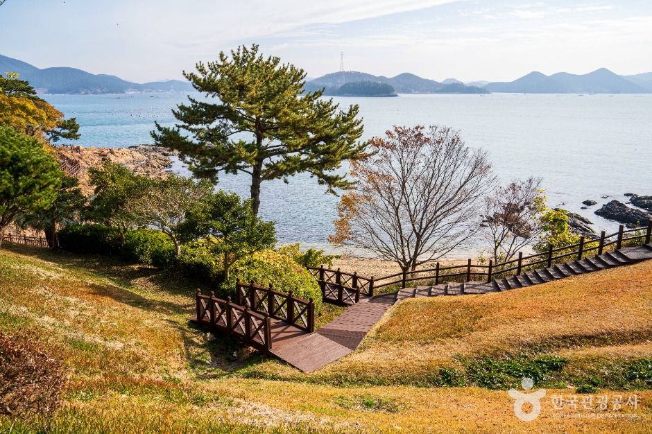 통영 이순신공원 여행 추천 - 메고지고 통영 이순신공원 여행 추천 - 메고지고
