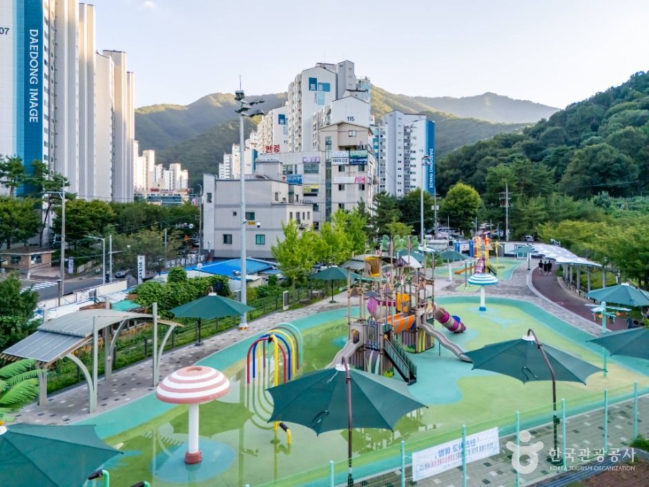 삼계근린공원 여행 추천 - 메고지고