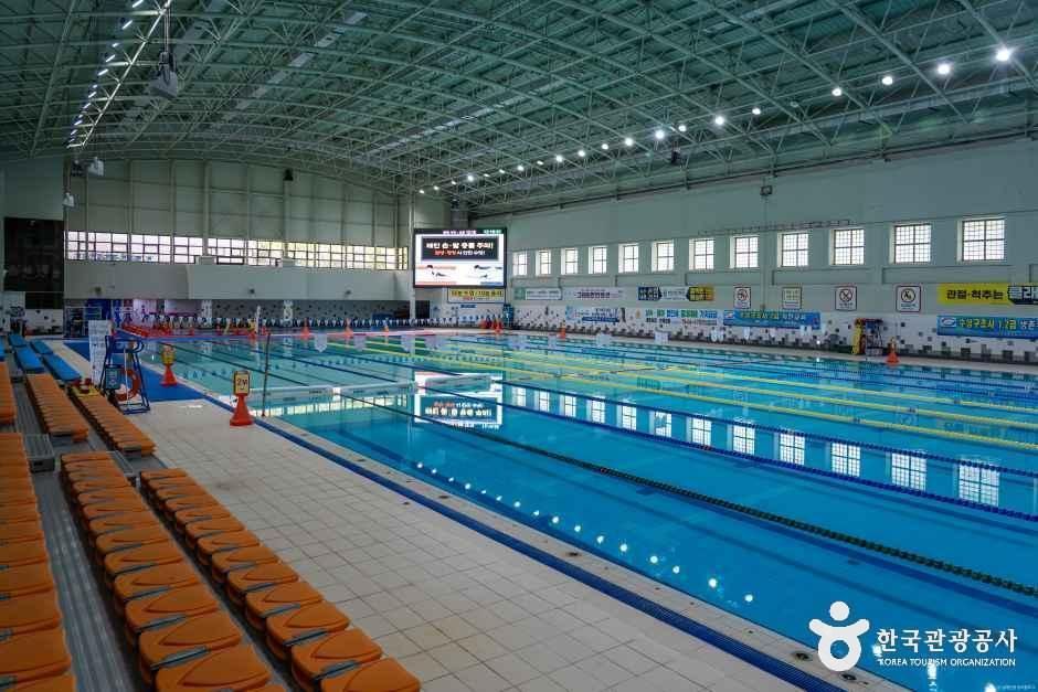 안산올림픽기념관 수영장 여행 추천 - 메고지고 안산올림픽기념관 수영장 여행 추천 - 메고지고