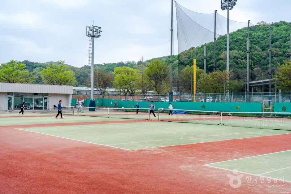 서조체육시설 여행 추천 - 메고지고