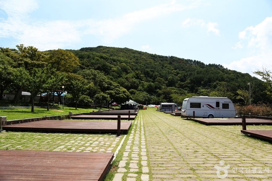 쌍근오토캠핑장 여행 추천 - 메고지고