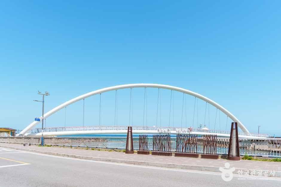 강문솟대다리 여행 추천 - 메고지고