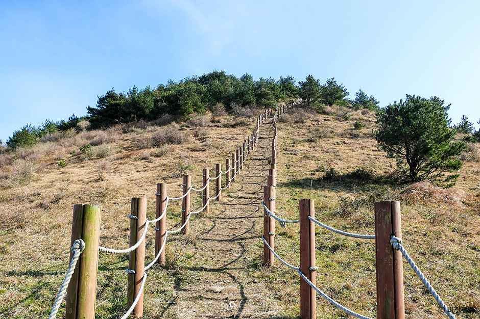 동검은이오름 여행 추천 - 메고지고 동검은이오름 여행 추천 - 메고지고