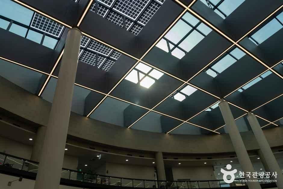 인제기적의도서관 여행 추천 - 메고지고 인제기적의도서관 여행 추천 - 메고지고