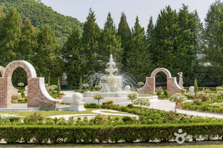 벽초지수목원 여행 추천 - 메고지고