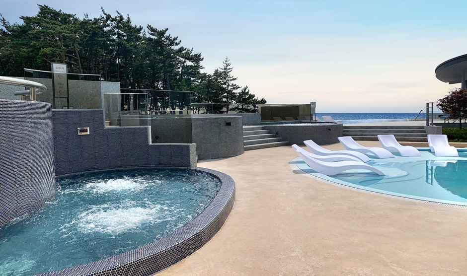 아일랜드 리솜 오아식스 선셋스파 여행 추천 - 메고지고 아일랜드 리솜 오아식스 선셋스파 여행 추천 - 메고지고