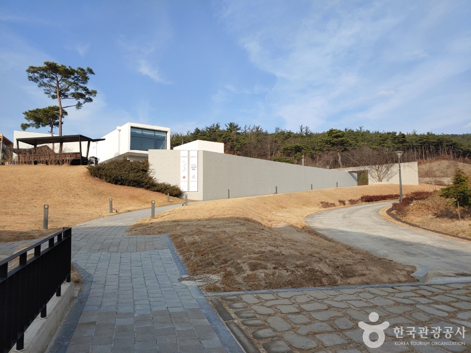 남원시립김병종미술관 여행 추천 - 메고지고 남원시립김병종미술관 여행 추천 - 메고지고