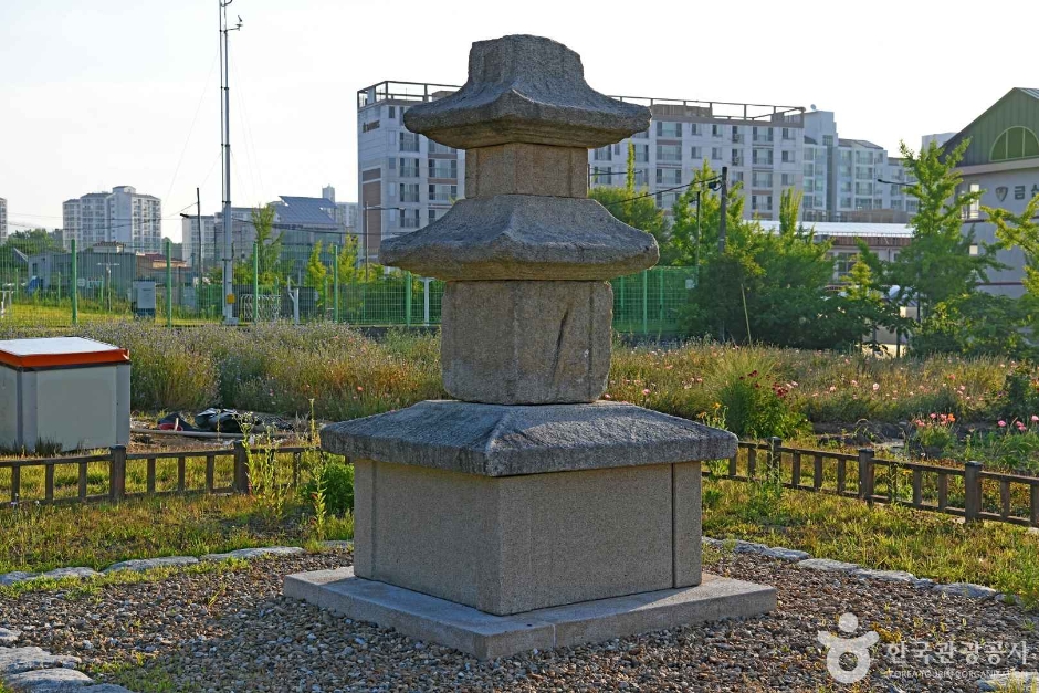 아인리석탑 여행 추천 - 메고지고