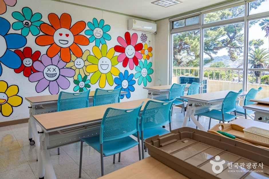 법환동 청소년문화의집 여행 추천 - 메고지고 법환동 청소년문화의집 여행 추천 - 메고지고