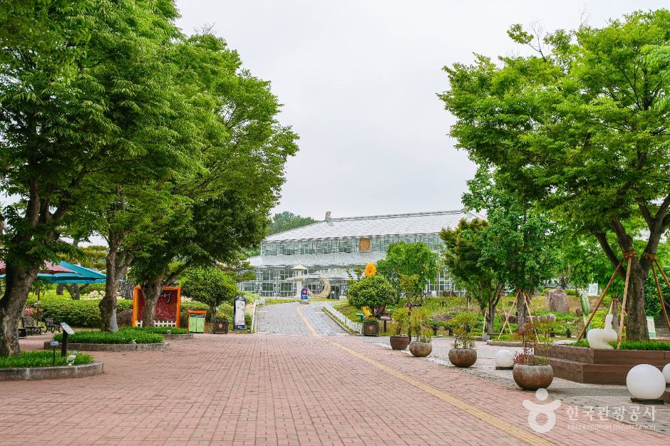 경주 동궁원 여행 추천 - 메고지고 경주 동궁원 여행 추천 - 메고지고