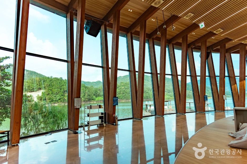 아중호수도서관 여행 추천 - 메고지고 아중호수도서관 여행 추천 - 메고지고