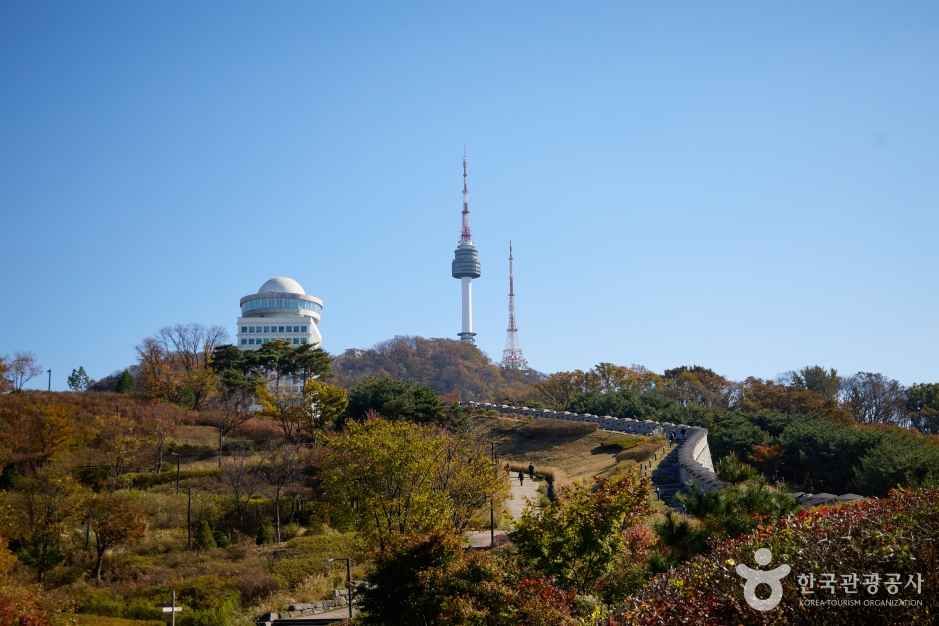 서울 한양도성 순성길 여행 추천 - 메고지고 서울 한양도성 순성길 여행 추천 - 메고지고