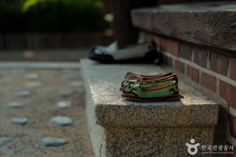 창원의 집 여행 추천 - 메고지고 창원의 집 여행 추천 - 메고지고