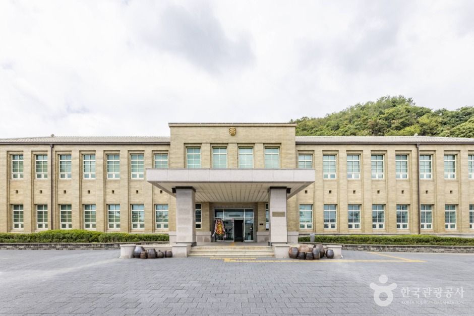 통영시립박물관 여행 추천 - 메고지고